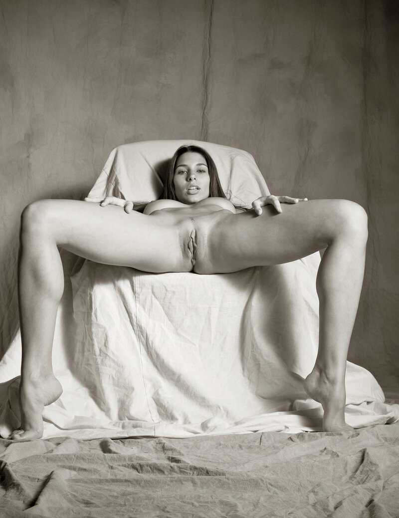 Ирина, 23 года, 0 размер груди